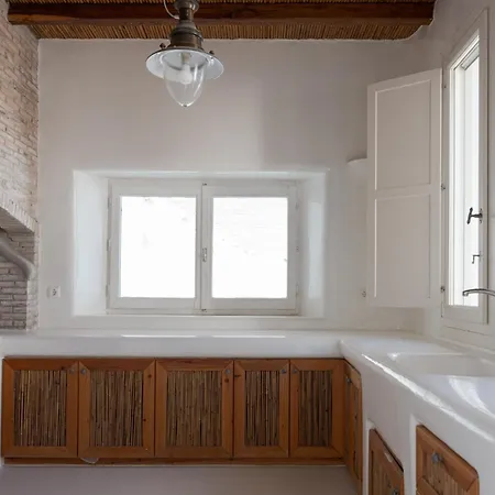 فيلة Mykonian Icon