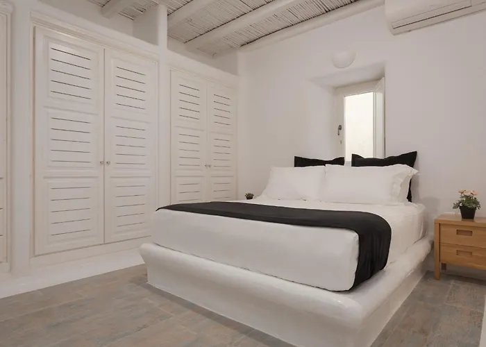 Vila Mykonian Icon *