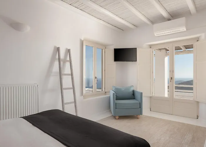 Vila Mykonian Icon Merchia Beach